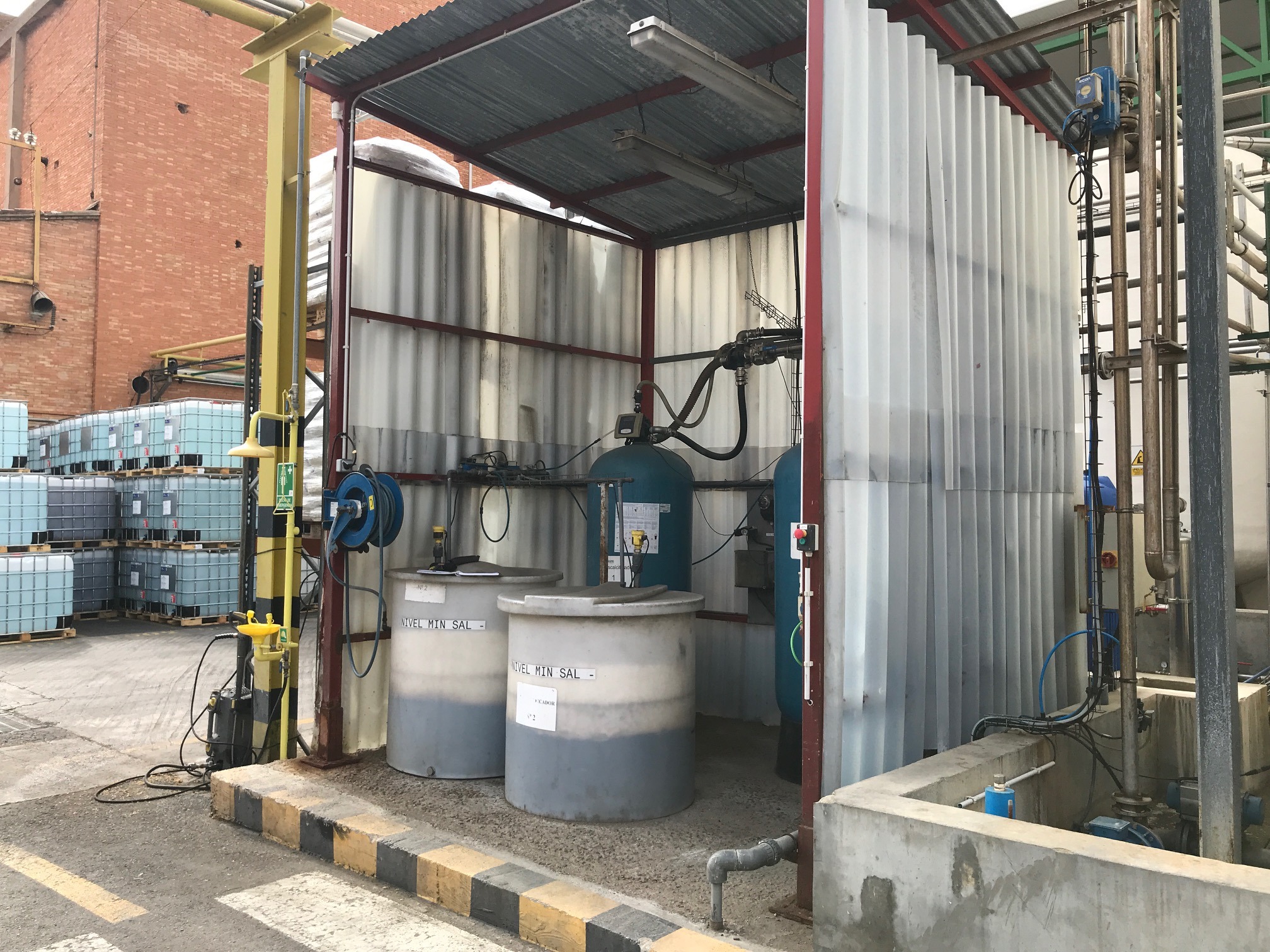 Estado previo instalación SIDEMSA – depósitos de dosificación con sal antes del sistema de elevación